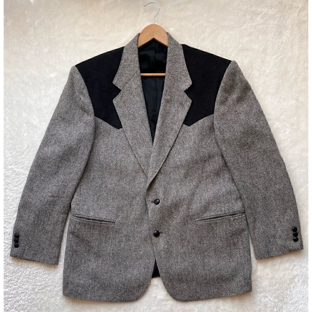 VINTAGE High Noon 100% Wool Jacket with Suede Detailing